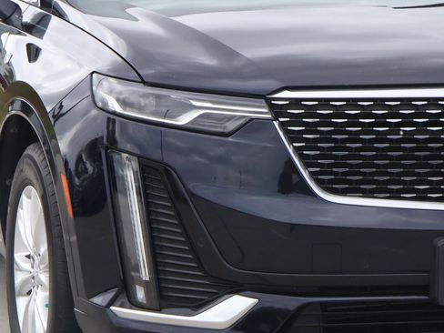 Used 2022 Cadillac XT6 Luxury FWD image 9