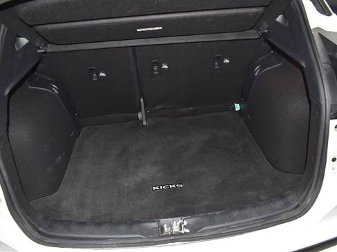 Used 2023 Nissan Kicks SR w/ SR Premium Package image 29