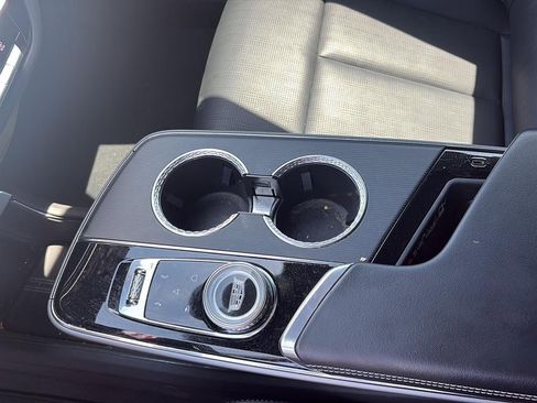 Used 2024 Cadillac Lyriq Luxury RWD image 7