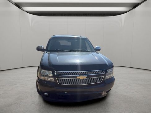 Used 2013 Chevrolet Suburban LS w/ Texas Edition RWD image 8