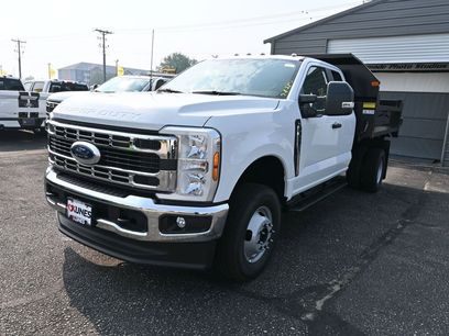 New 2025 Ford F350 XL w/ XL Chrome Package