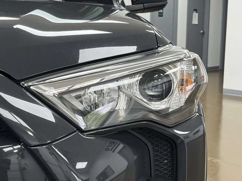 Used 2024 Toyota 4Runner TRD Off-Road AWD/4WD image 11
