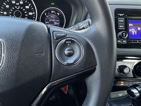 Used 2019 Honda HR-V LX image 24