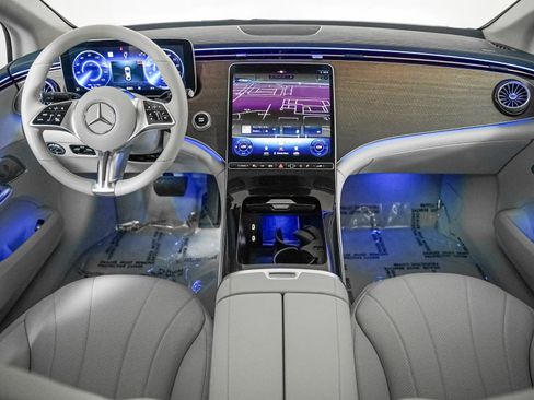 Certified 2023 Mercedes-Benz EQE 350+ 4MATIC Sedan image 12