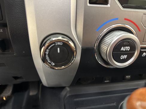 Used 2018 Toyota Tundra Platinum AWD/4WD image 37