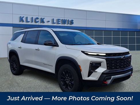 Certified 2024 Chevrolet Traverse Z71 w/ Enhanced Driving Package image 1