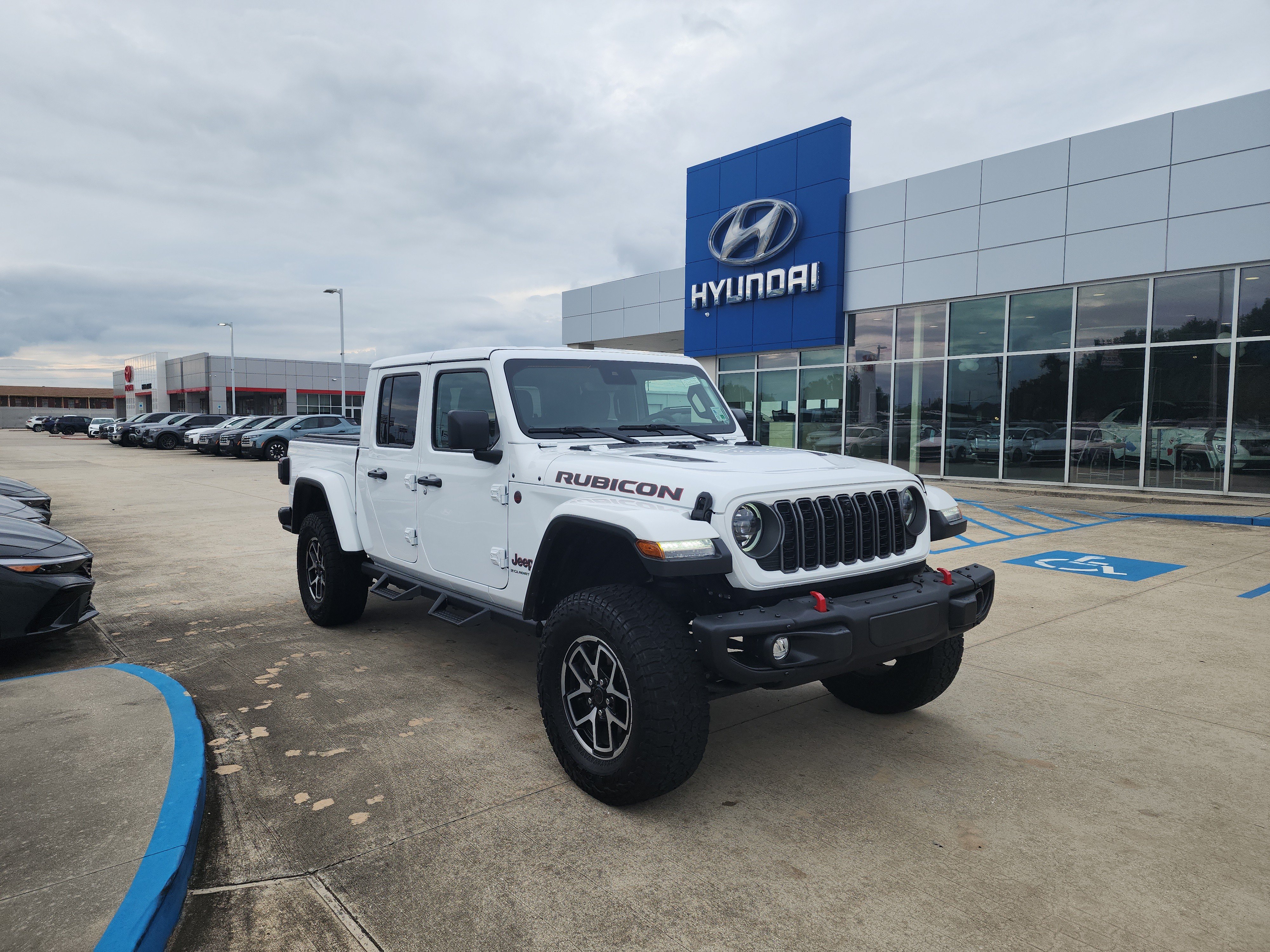 Used 2025 Jeep Gladiator Rubicon AWD/4WD image 1
