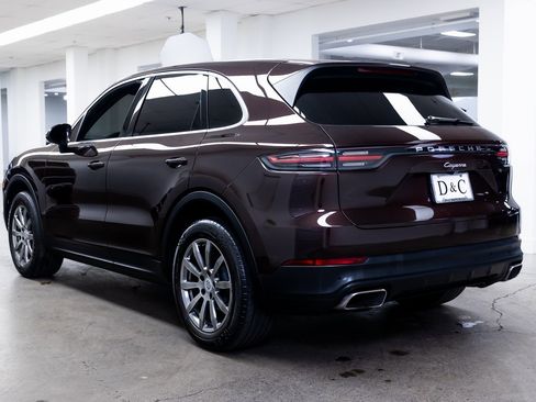 Used 2019 Porsche Cayenne image 4