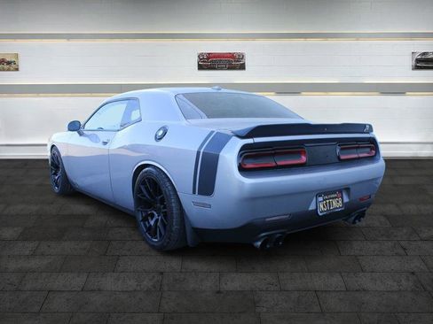 Used 2018 Dodge Challenger R/T Scat Pack w/ Dynamics Package image 5