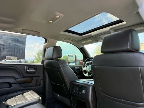 Used 2019 GMC Sierra 2500 Denali AWD/4WD image 24