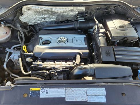 Used 2016 Volkswagen Tiguan SE image 20