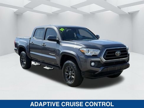 Used 2020 Toyota Tacoma SR5 image 2