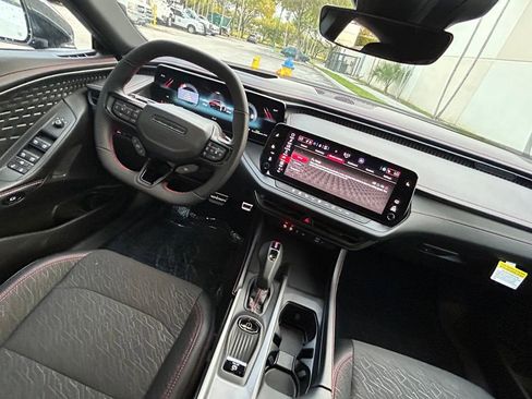 New 2026 Dodge Charger Daytona Scat Pack image 9