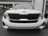 Used 2021 Kia Seltos LX image 2