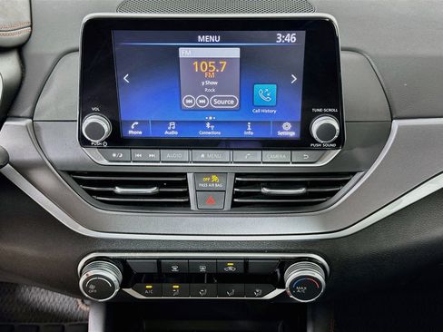 Used 2025 Nissan Altima 2.5 SR FWD image 23