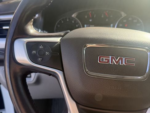 Used 2019 GMC Acadia SLT image 26