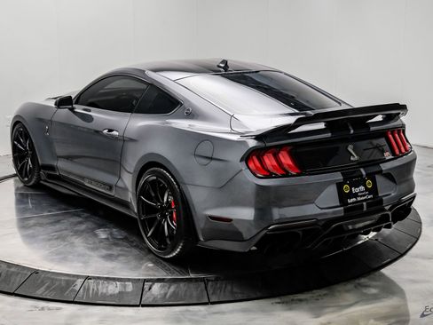 Used 2021 Ford Mustang Shelby GT500 w/ Technology Package image 12