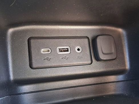 Certified 2021 Chevrolet Equinox LS FWD image 23