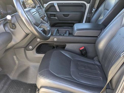 Used 2022 Land Rover Defender 110 X-Dynamic HSE AWD/4WD image 17