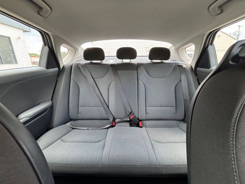 Used 2025 Kia K4 FWD image 38