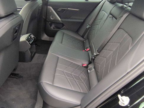 Used 2025 BMW i5 M60 w/ Premium Package image 20