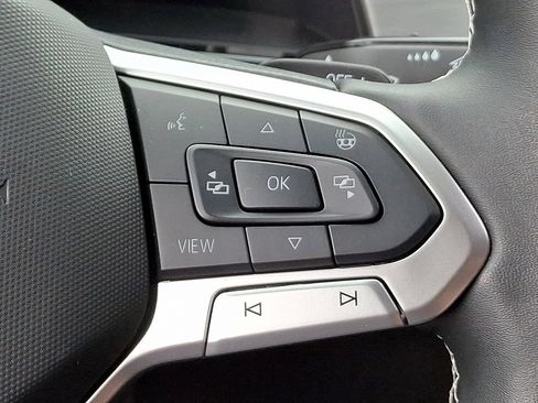 Certified 2025 Volkswagen Atlas Cross Sport SE AWD/4WD image 20
