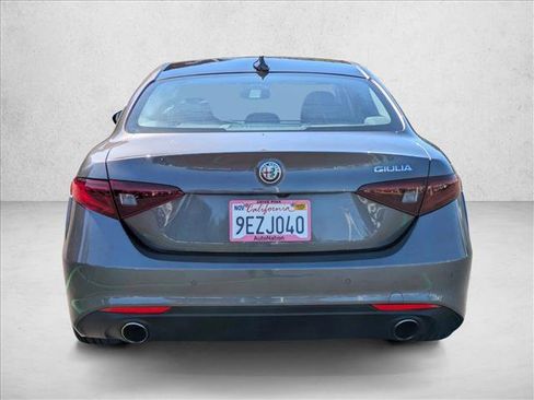 Used 2019 Alfa Romeo Giulia Ti w/ Quick Order Package 22Z Lusso image 7