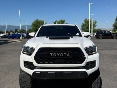 Used 2019 Toyota Tacoma TRD Pro AWD/4WD image 3