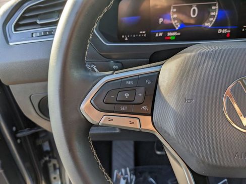 Certified 2023 Volkswagen Tiguan SE image 28