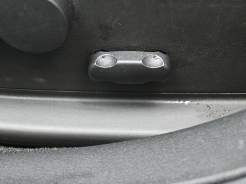 Used 2013 Chevrolet Impala LT w/ LT Sunroof Package image 10