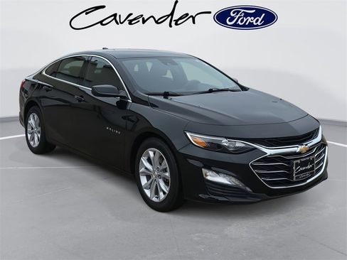 Used 2024 Chevrolet Malibu LT image 3