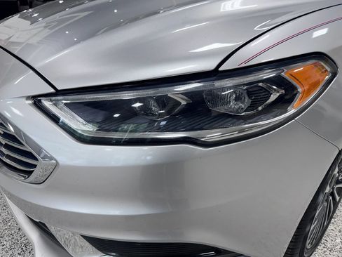 Used 2018 Ford Fusion SE AWD/4WD image 9