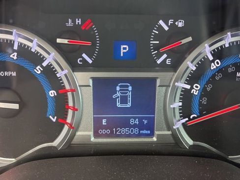 Used 2019 Toyota 4Runner SR5 image 5