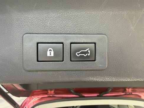 Used 2022 Subaru Ascent Limited w/ Technology Package AWD/4WD image 34