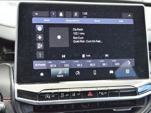 Used 2023 Jeep Compass Trailhawk image 30