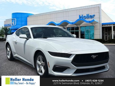 Used 2026 Ford Mustang Premium RWD image 1