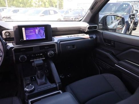 Used 2024 Toyota Tacoma SR5 AWD/4WD image 27