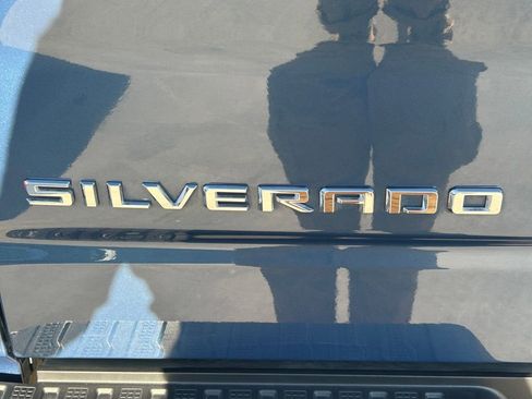 Used 2024 Chevrolet Silverado 1500 Custom Trail Boss image 10