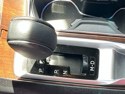 Used 2023 Subaru Ascent Touring AWD/4WD image 17