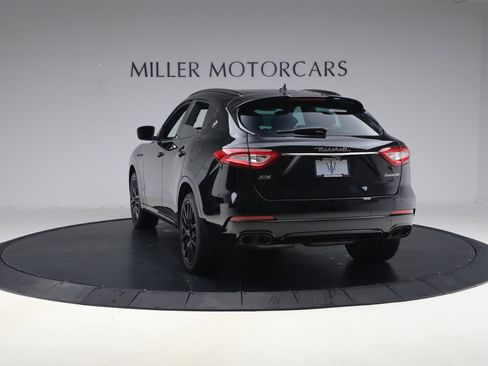 Used 2018 Maserati Levante S GranSport image 4