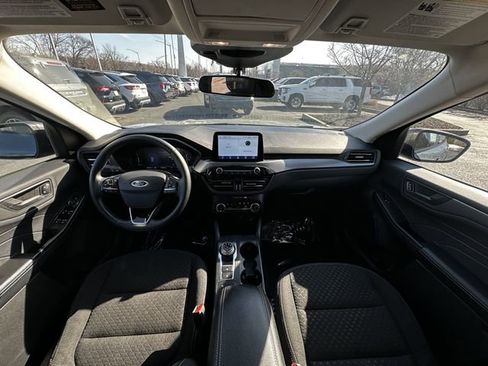 Certified 2024 Ford Escape Active image 3