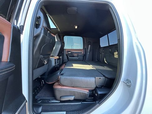 Used 2019 RAM 2500 Limited image 15
