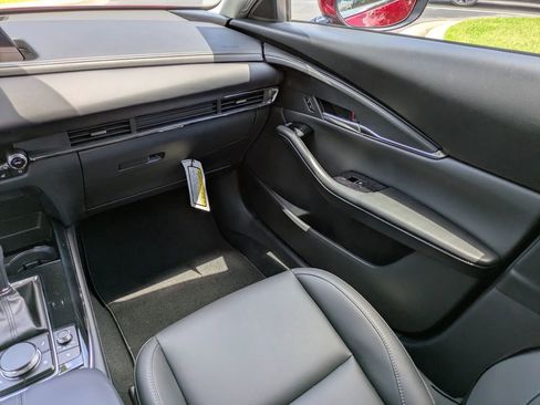 Certified 2025 MAZDA CX-30 AWD 2.5 S w/ Preferred Package image 19