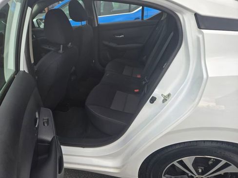 Used 2023 Nissan Sentra SV image 18