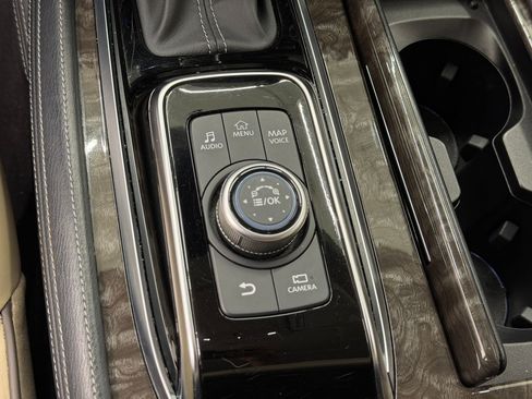 Used 2023 Nissan Armada Platinum w/ Cargo Package RWD image 17