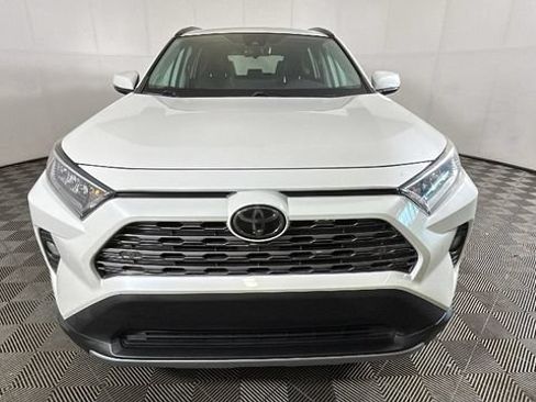 Used 2019 Toyota RAV4 Limited AWD/4WD image 7