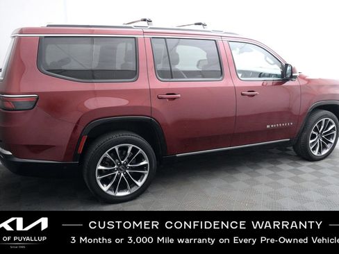 Used 2022 Jeep Wagoneer Series III w/ Premium Group I AWD/4WD image 4