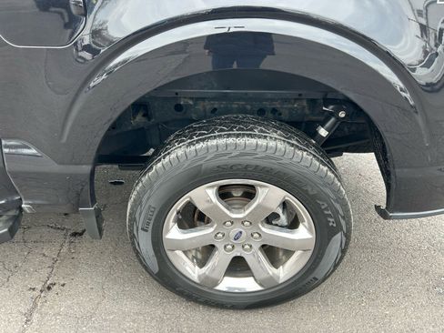 Used 2022 Ford F150 Lariat image 10