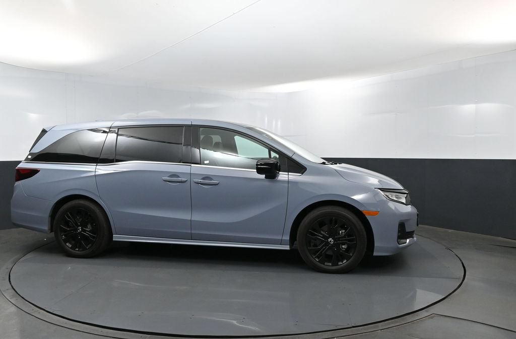 Used 2025 Honda Odyssey Sport-L image 4