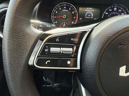 Used 2024 Kia Forte LXS image 27